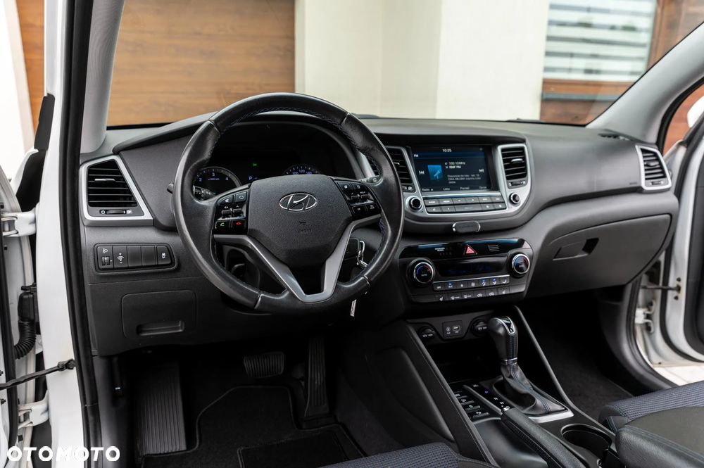 Hyundai Tucson blue 1.7 CRDi 2WD DCT Premium - 34