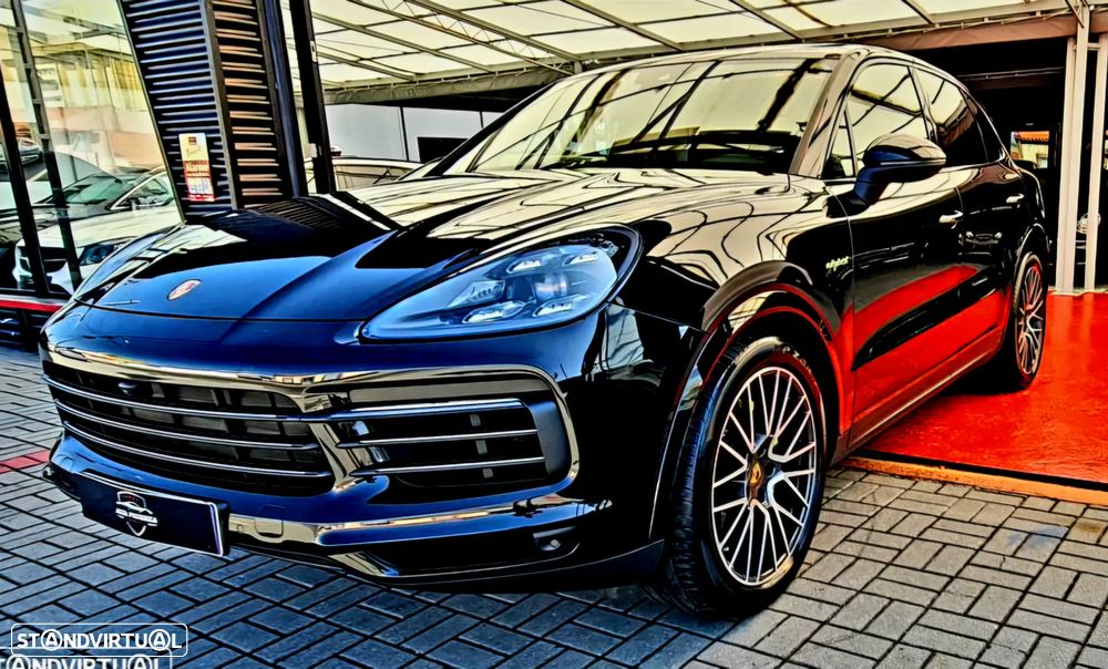 Porsche Cayenne Coupé E-Hybrid - 1