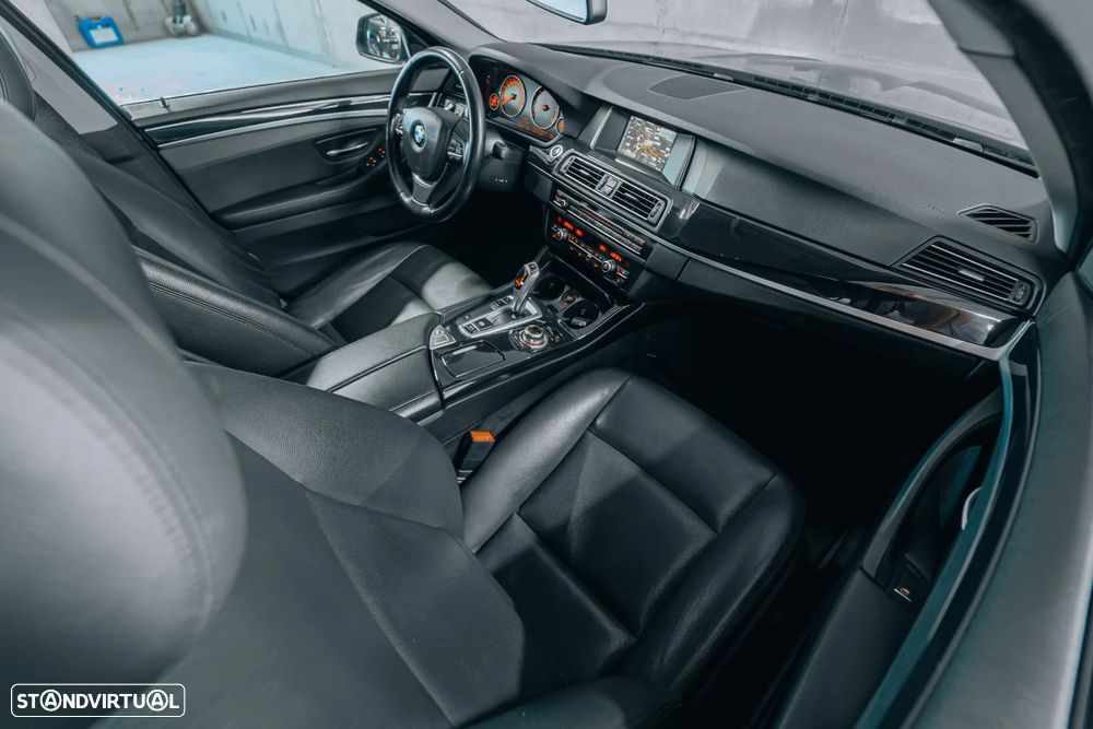 BMW 520 d Auto - 12