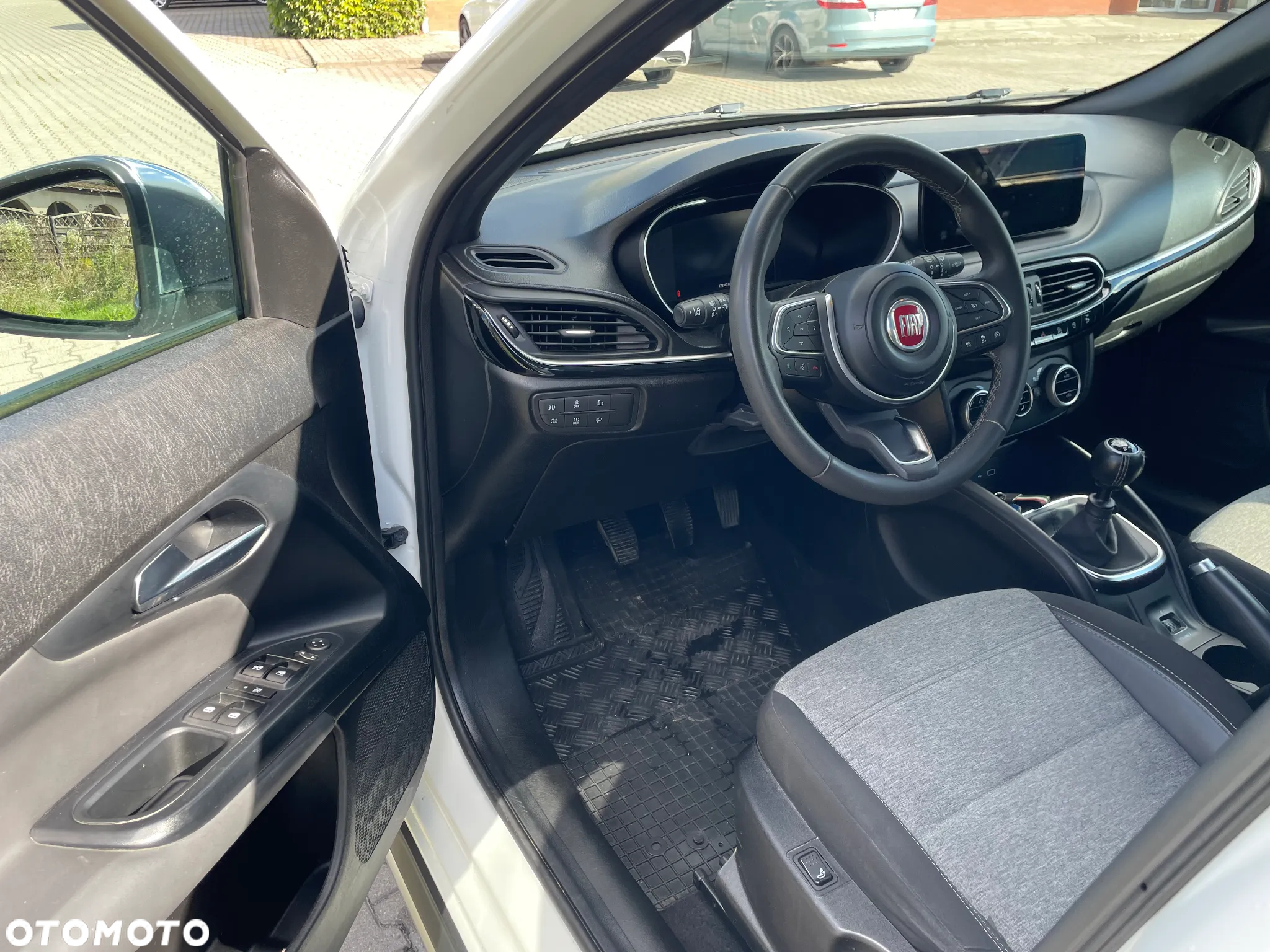 Fiat Tipo 1.6 MultiJet Cross - 4