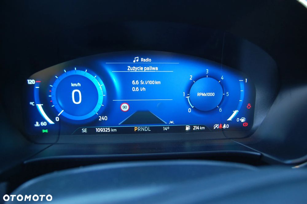 Ford Kuga - 24