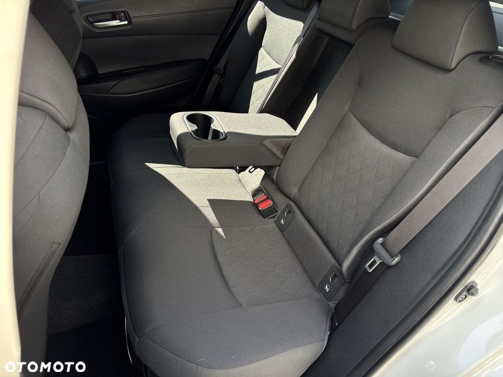 Toyota Corolla Cross - 34