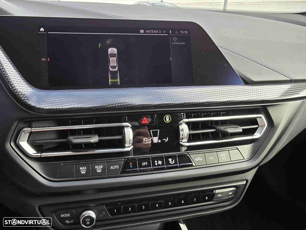 BMW 216 Gran Coupé - 15