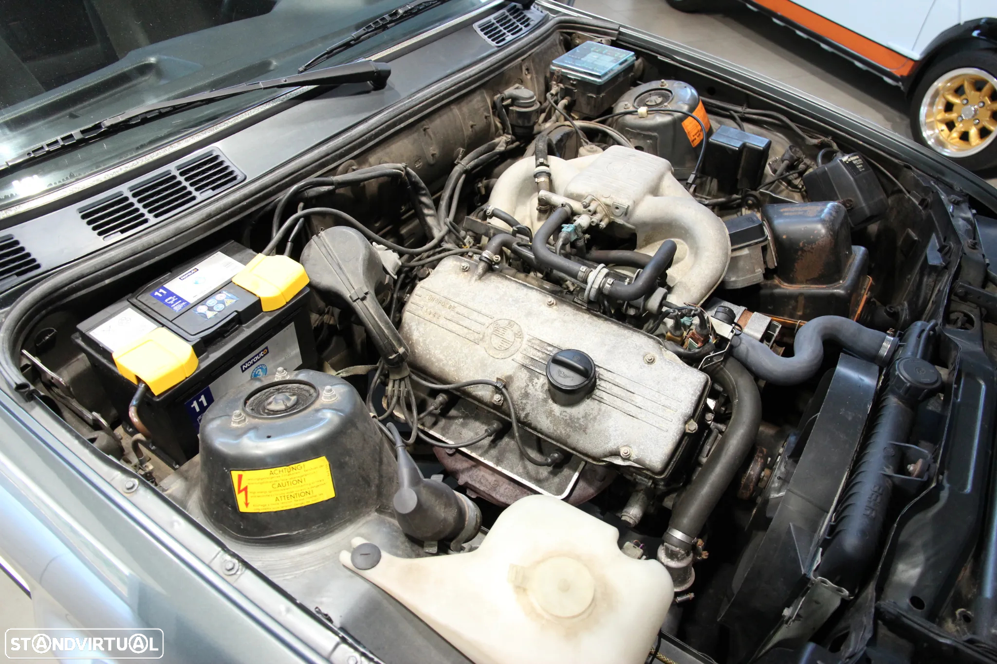BMW 318 i - 24
