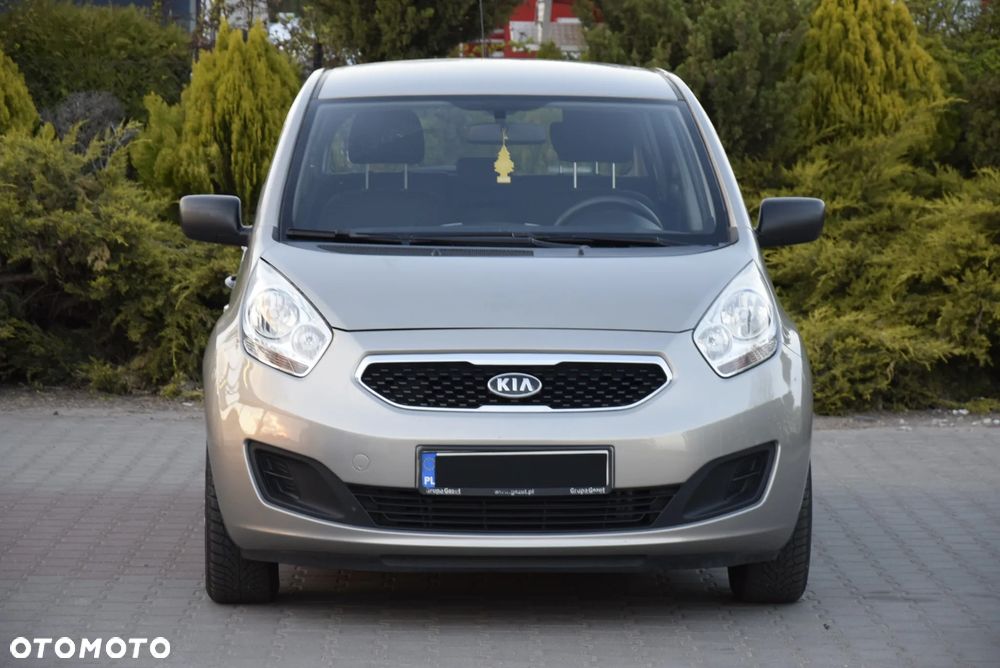 Kia Venga - 31