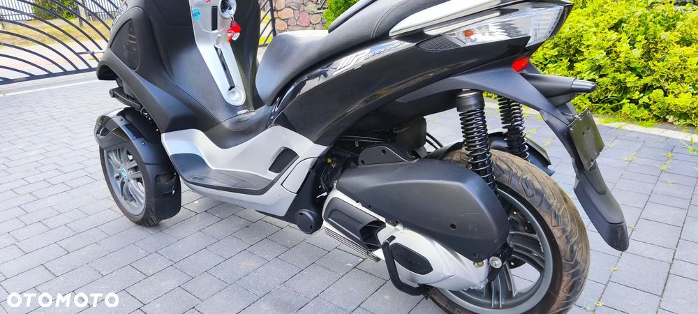 Piaggio MP-3 - 14