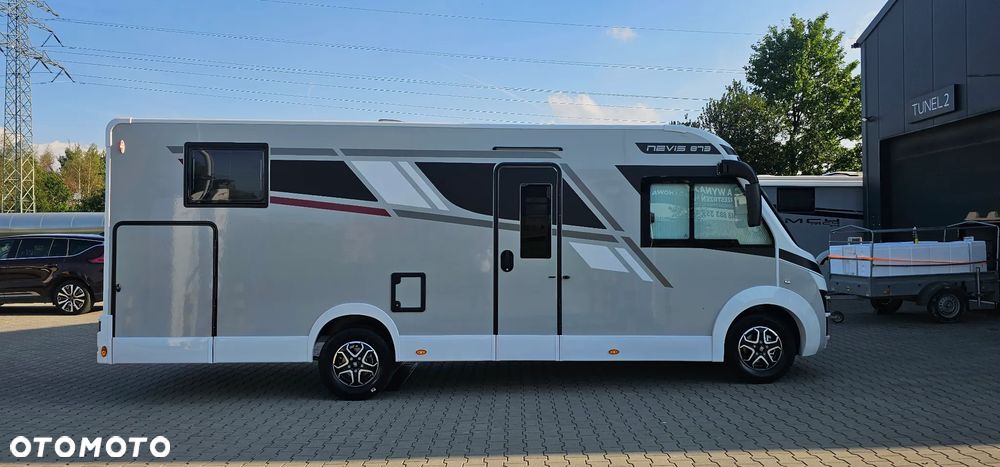 McLOUIS NEVIS 873 - INTEGRA - KAMPER - 29