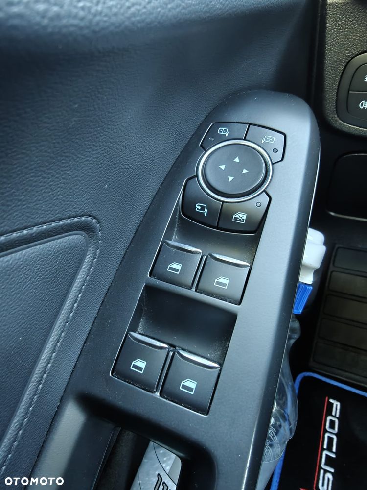 Ford Focus - 18