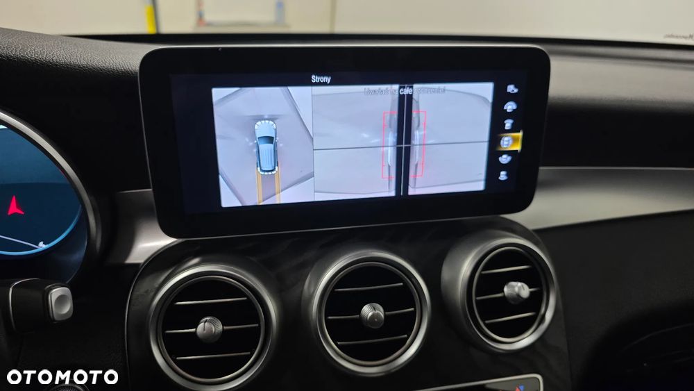 Mercedes-Benz GLC 300 de 4Matic 9G-TRONIC AMG Line Plus - 39
