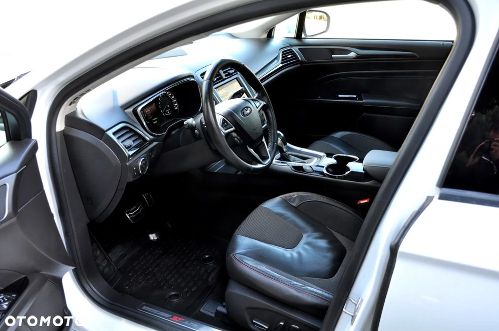 Ford Mondeo 2.0 TDCi PowerShift-Aut Allrad ST-Line - 24