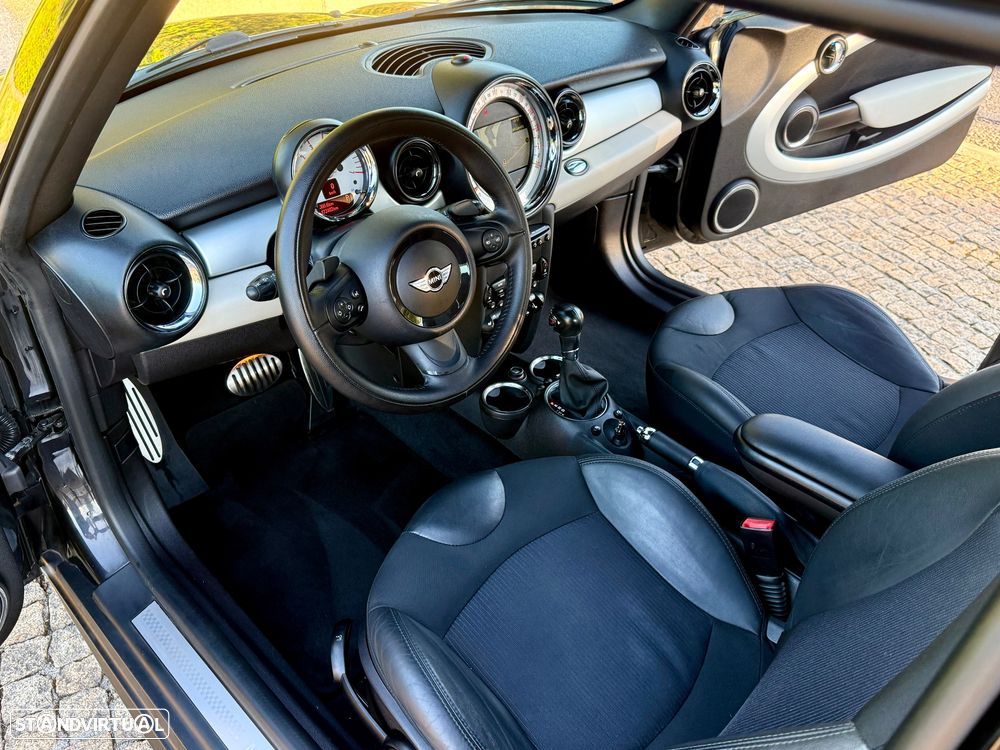 MINI 3 Portas Cooper SD Auto - 20