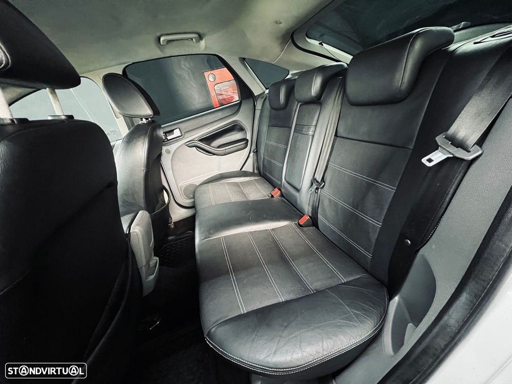 Ford Focus 1.6 TDCi Titanium - 23