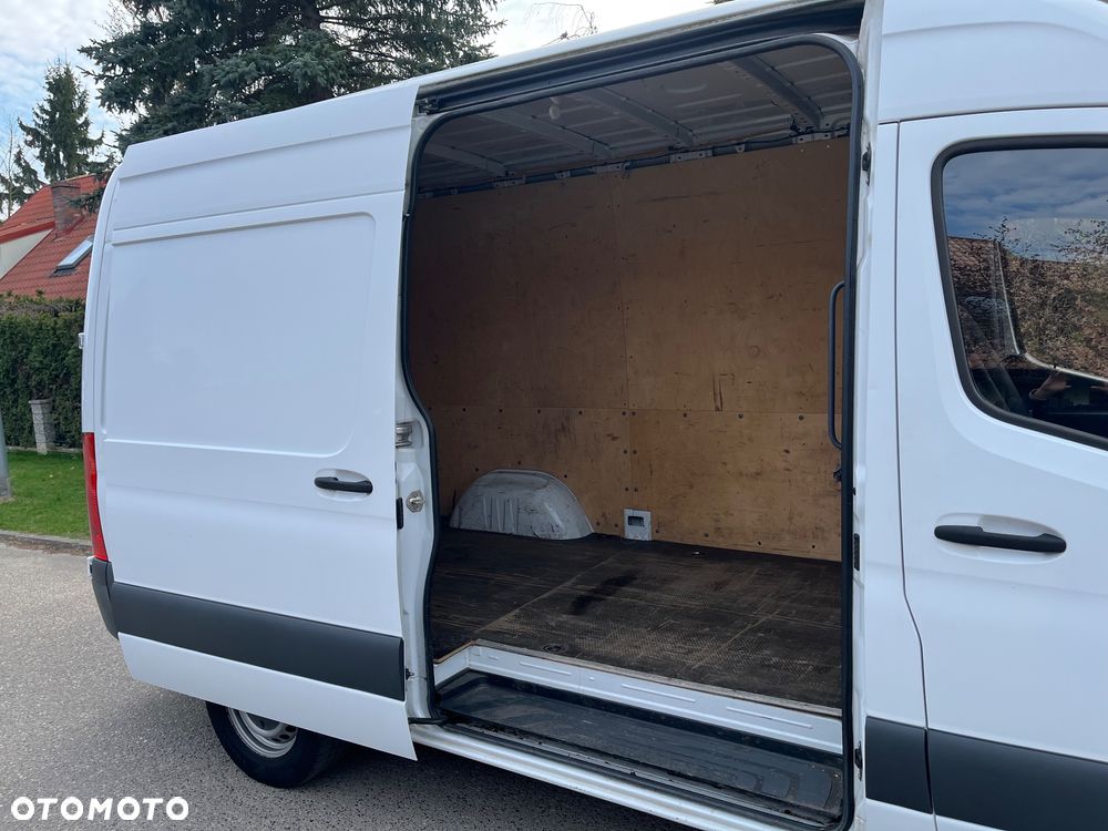 Mercedes-Benz SPRINTER - 10