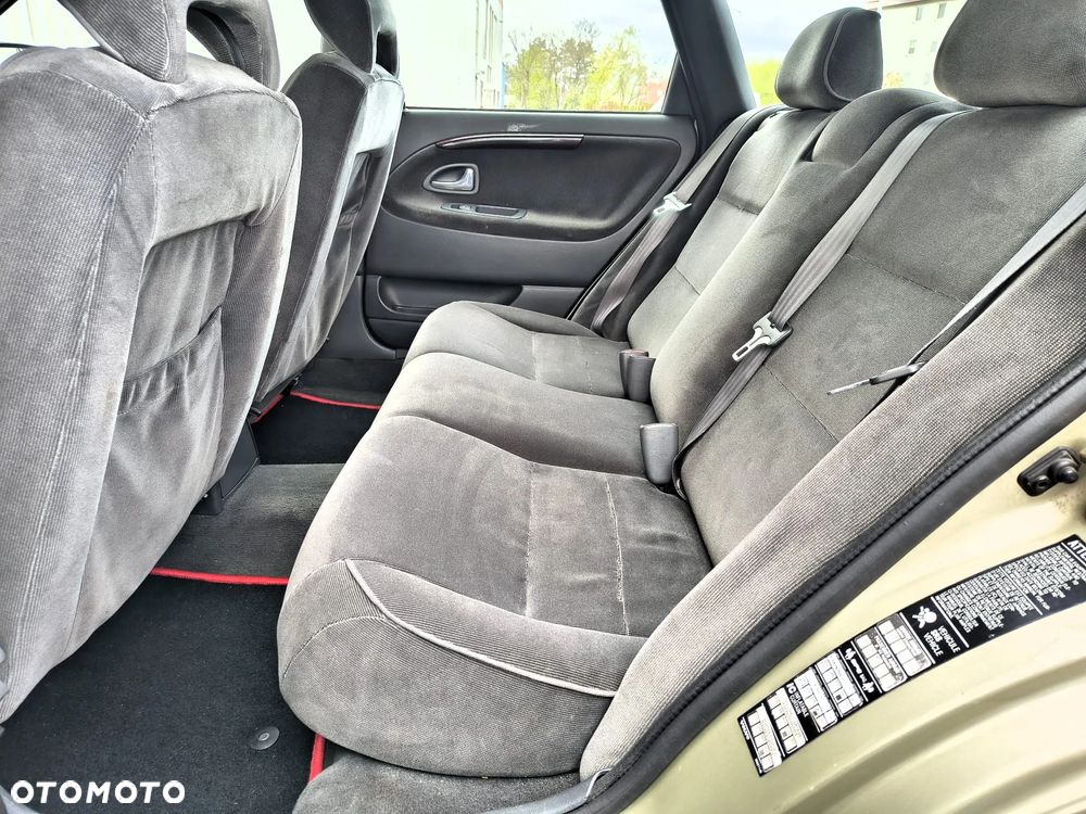 Volvo V40 - 16
