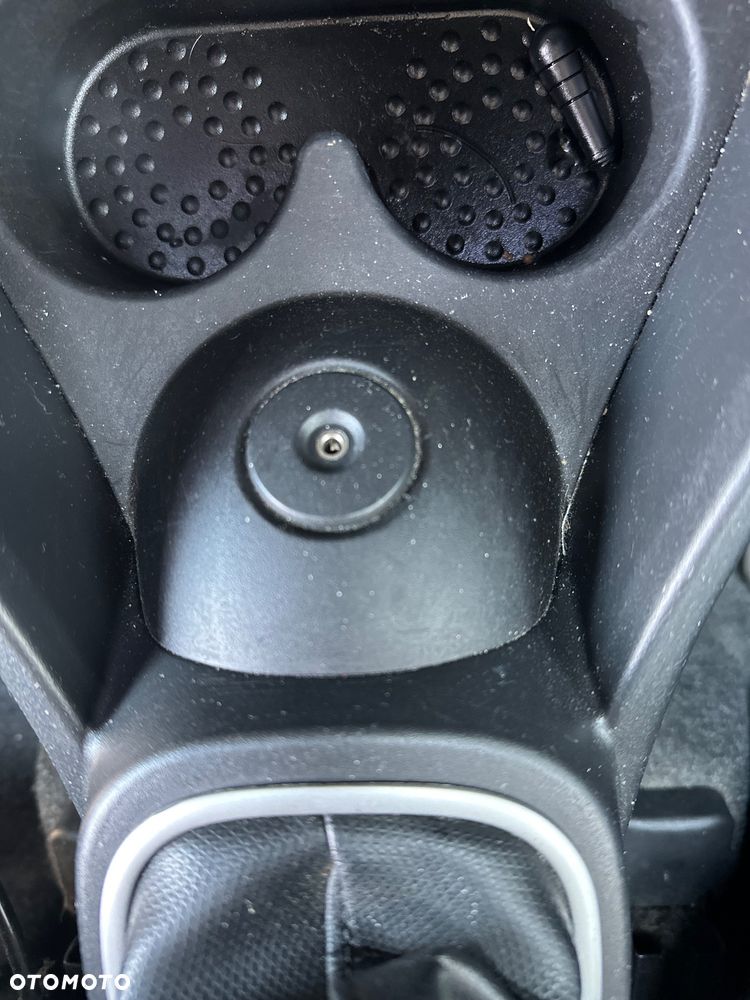 Nissan Micra - 13