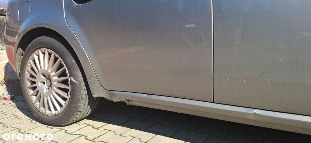 Alfa Romeo 159 Sportwagon ver-1-8mpi-impression - 6