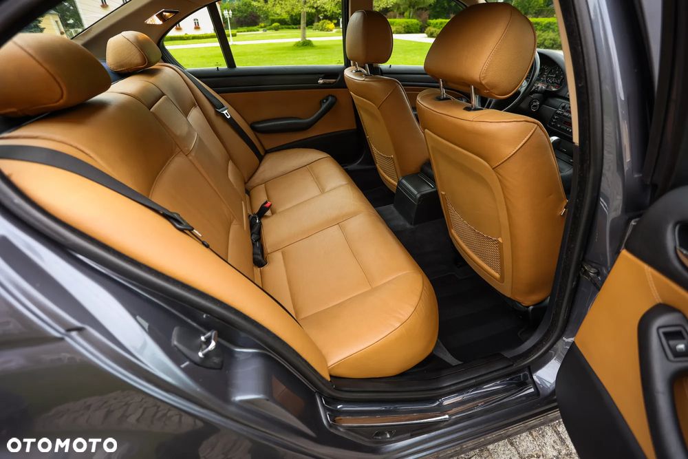 BMW Seria 3 320i Edition Sport - 21
