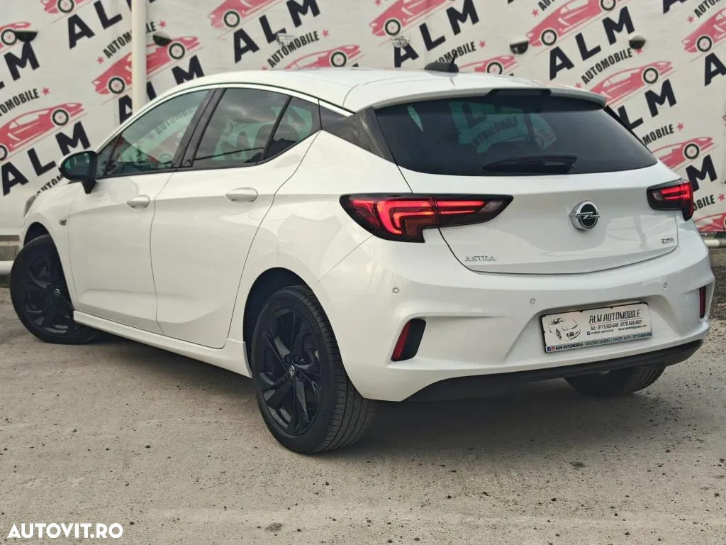 Opel Astra 1.6 D (CDTI DPF ecoFLEX) Start/Stop Excellence - 9