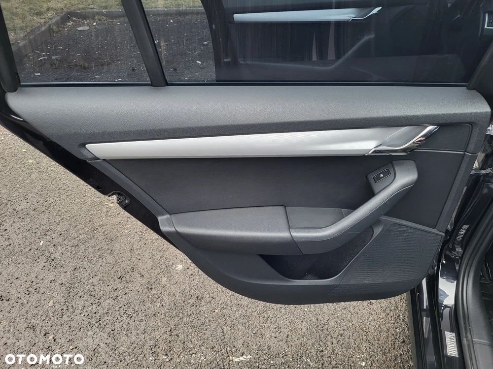 Skoda Octavia 1.6 TDI Elegance DSG - 21