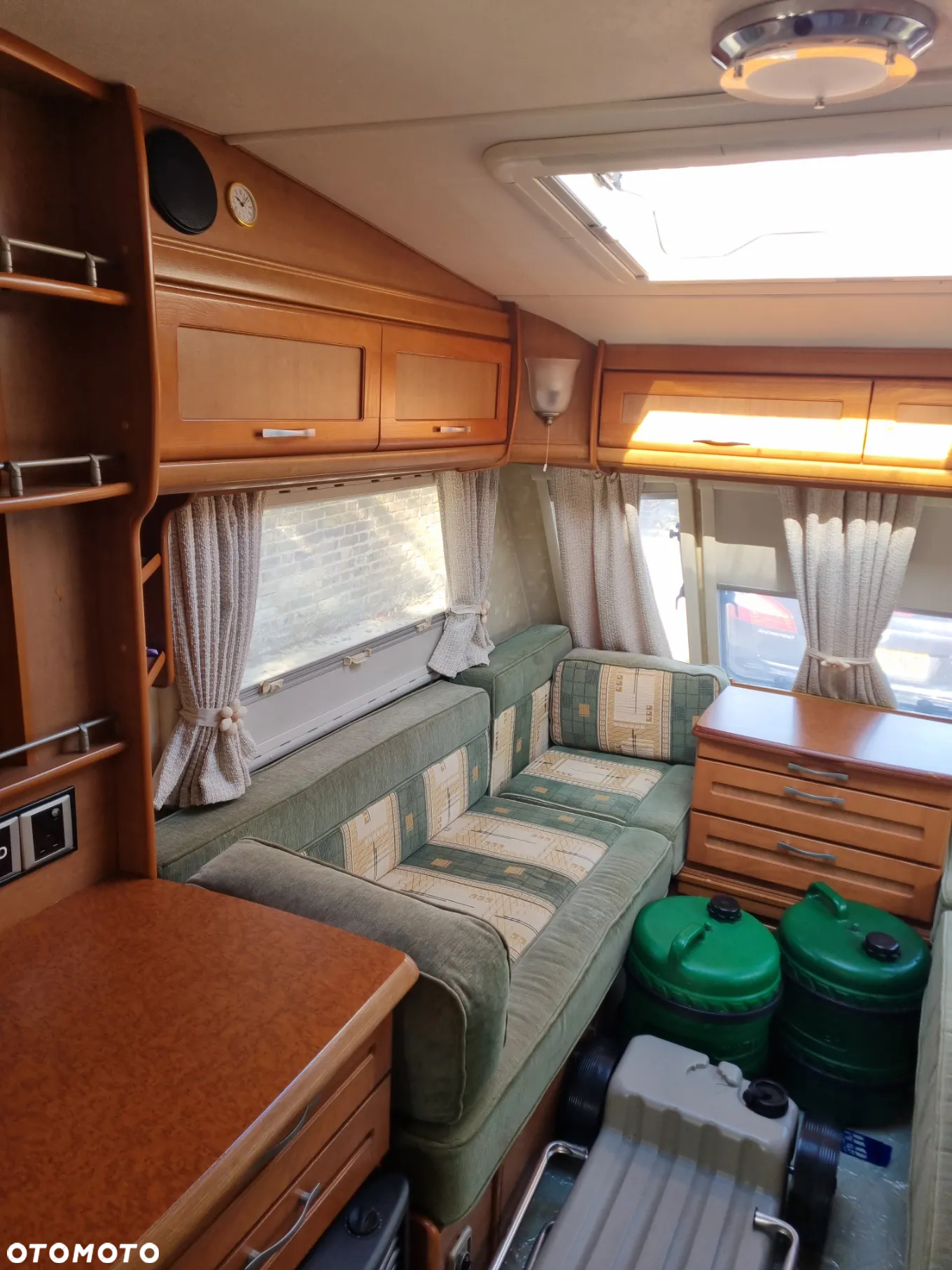 SWIFT Cameo Bessacarr 495 SL - 12