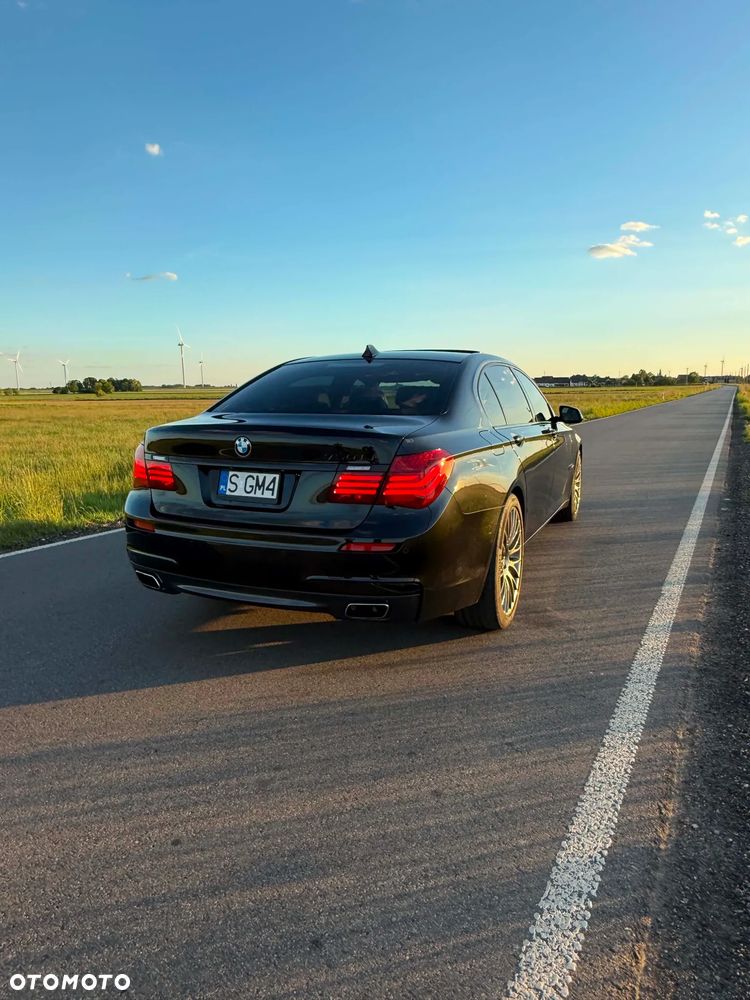 BMW Seria 7 750Li - 4