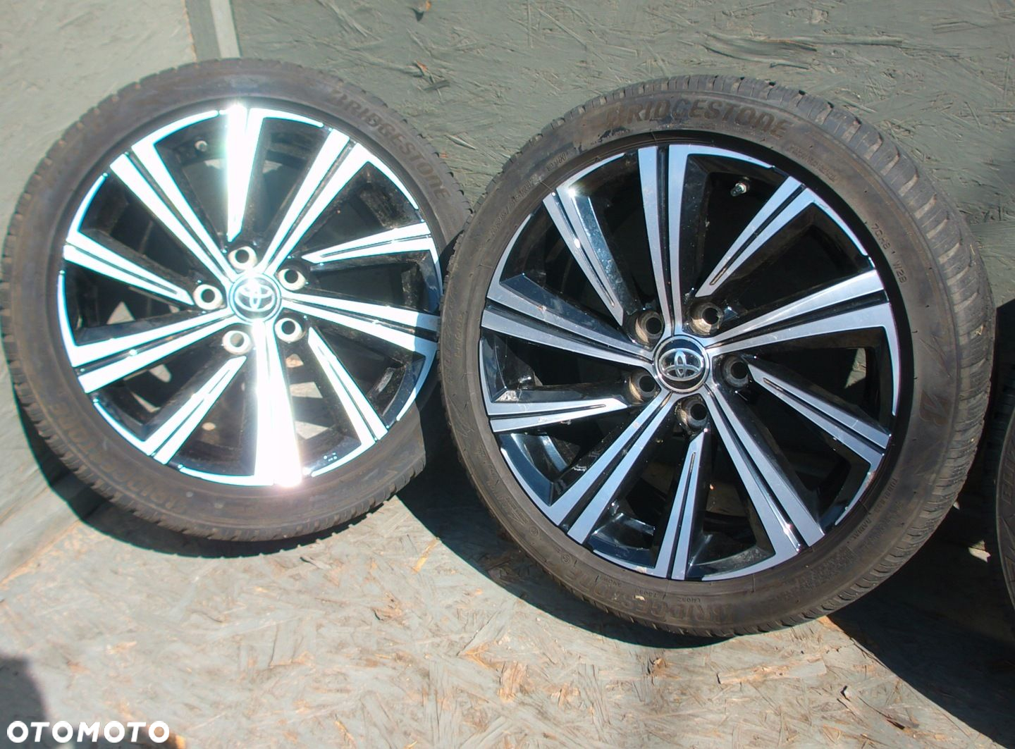 Toyota Corolla E21 Koła z oponami Alufelgi Zimowe 225/45/17 Bridgestone - 3