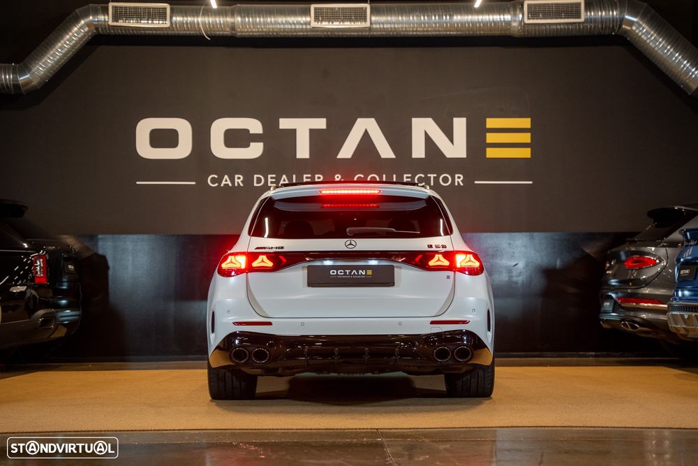 Mercedes-Benz E 53 AMG Hybrid 4Matic+ - 3