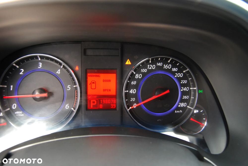 Infiniti FX FX30d S Premium - 24