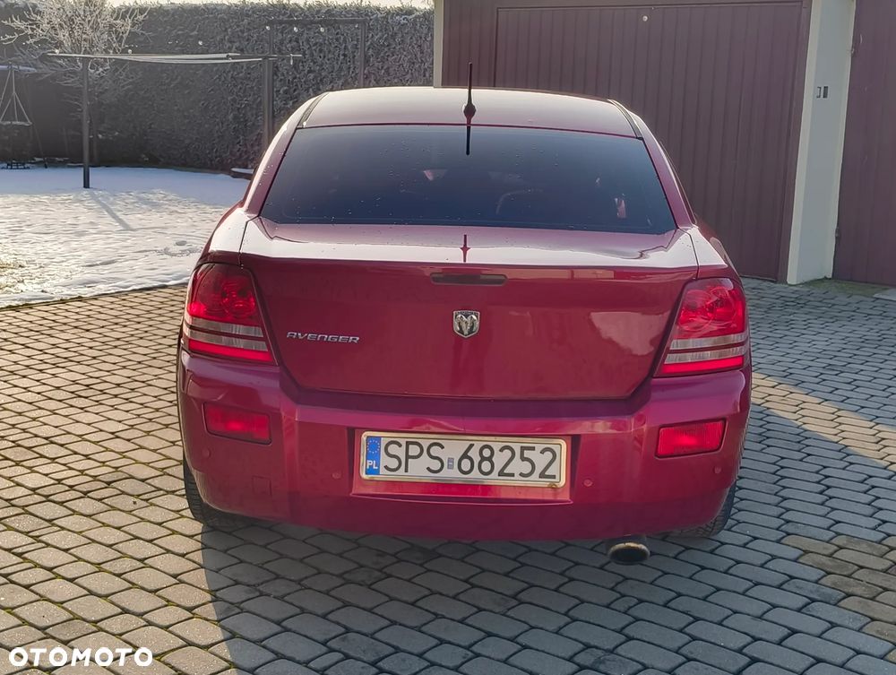 Dodge Avenger - 4