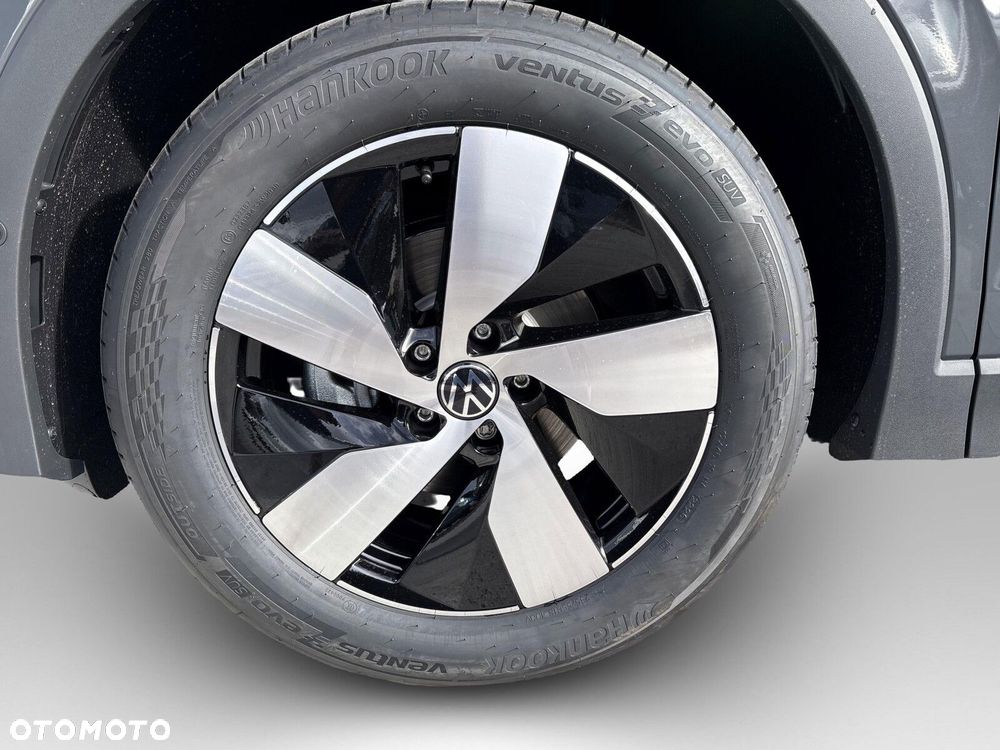 Volkswagen Tiguan - 19