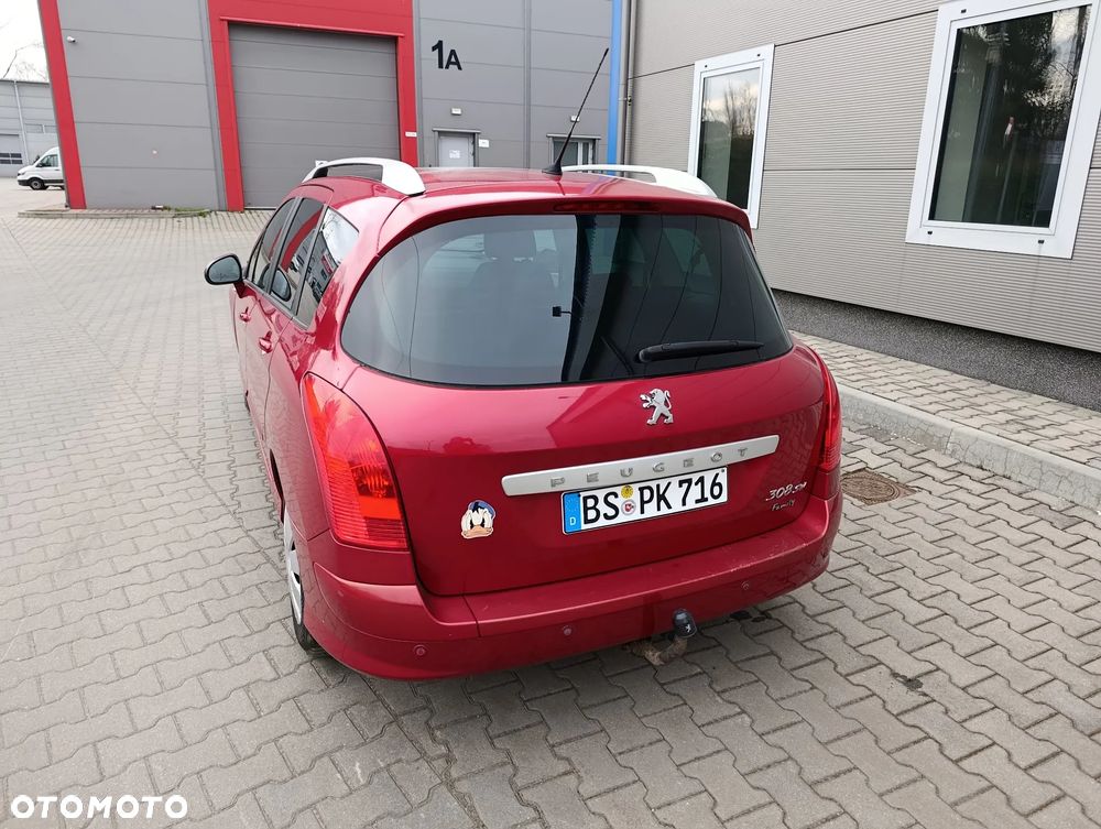 Peugeot 308 120 VTi Family - 11