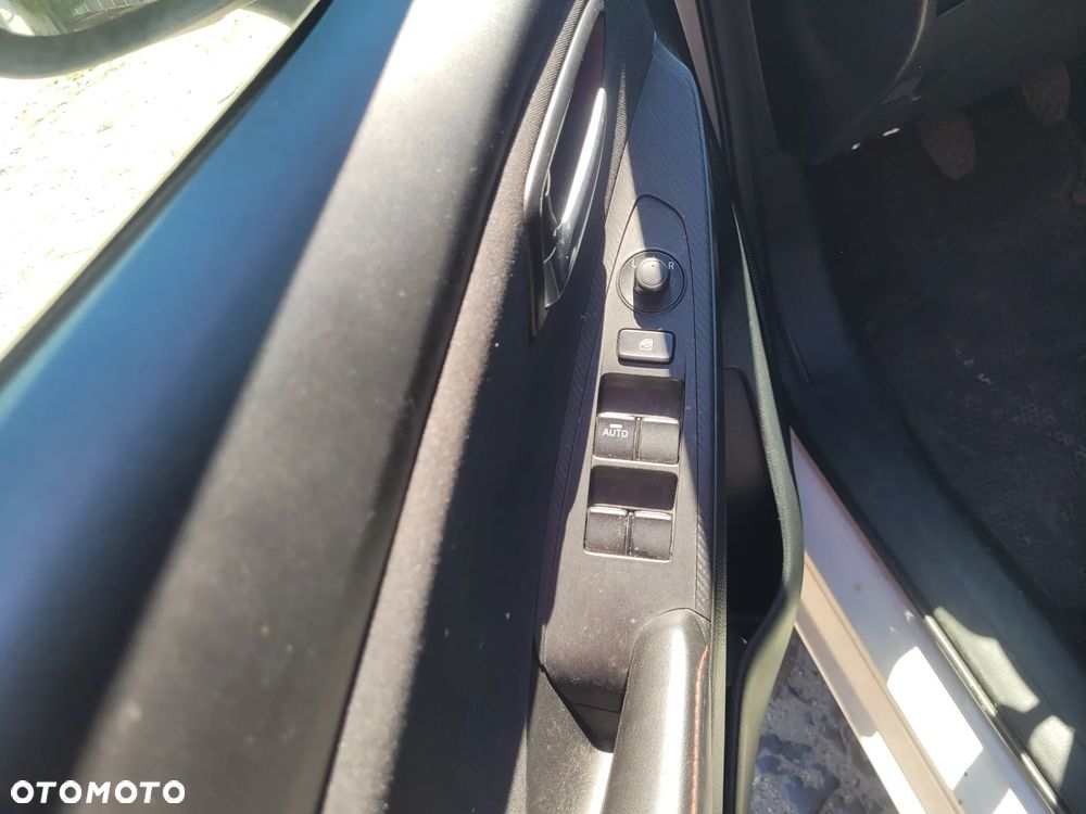 Mazda 2 SKYACTIV-G 115 i-ELOOP White Edition - 24