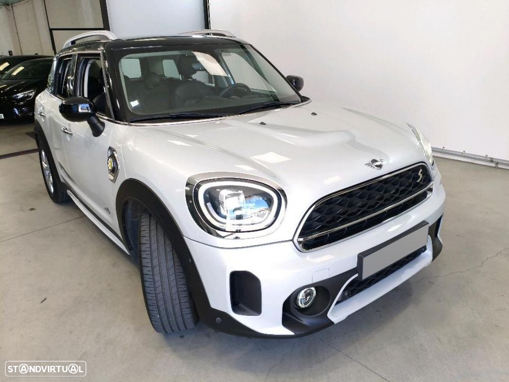 MINI Countryman Cooper SE ALL4 Auto - 2