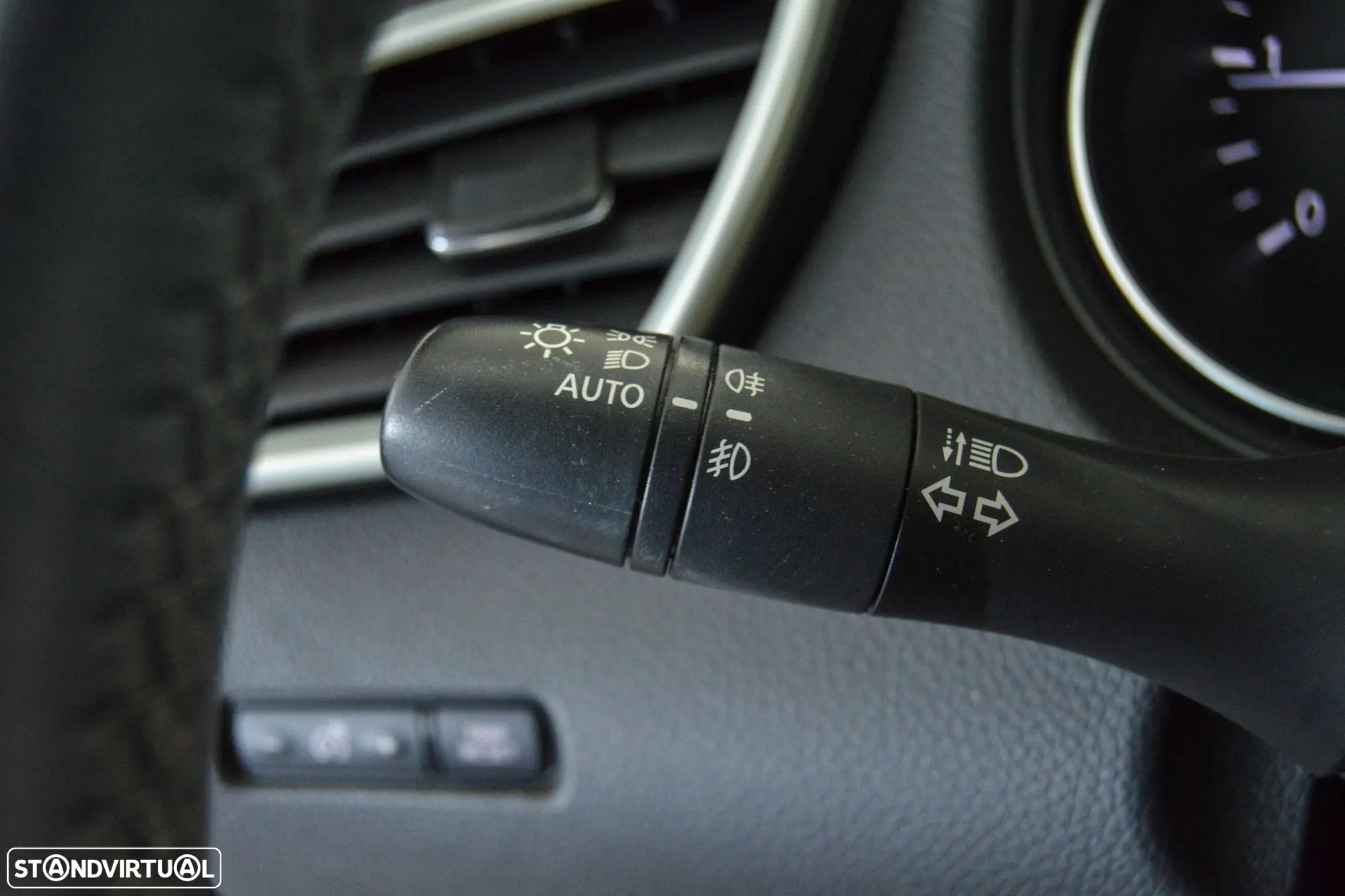 Nissan Qashqai 1.5 dCi N-Connecta J18 - 34
