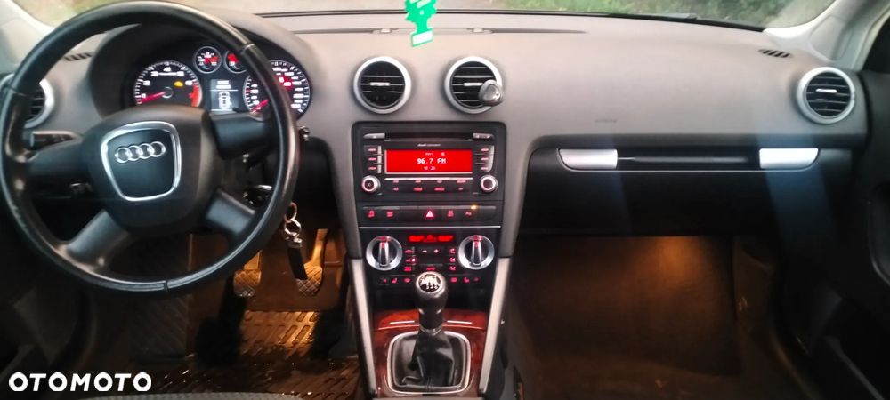 Audi A3 Sportback 1.4 TFSI Attraction - 39
