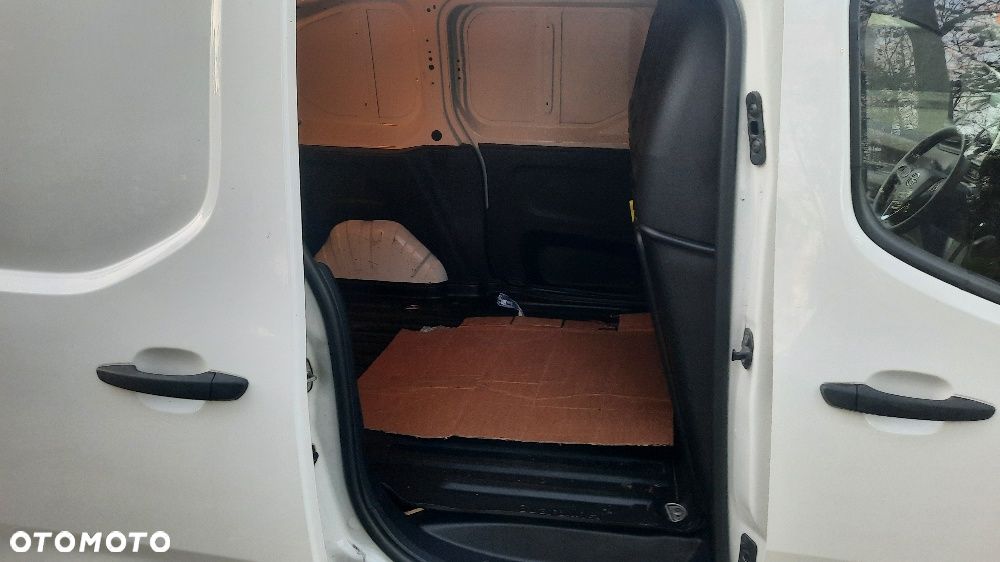 Opel Combo HDI - 16