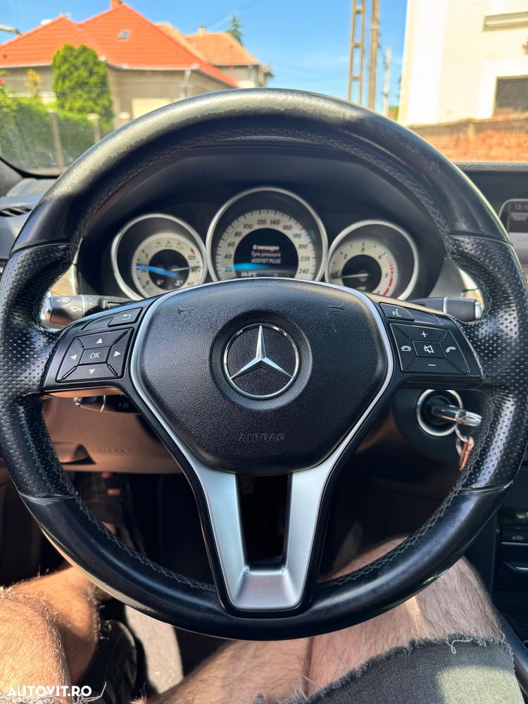 Mercedes-Benz E 220 CDI DPF BlueEFFICIENCY 7G-TRONIC - 23