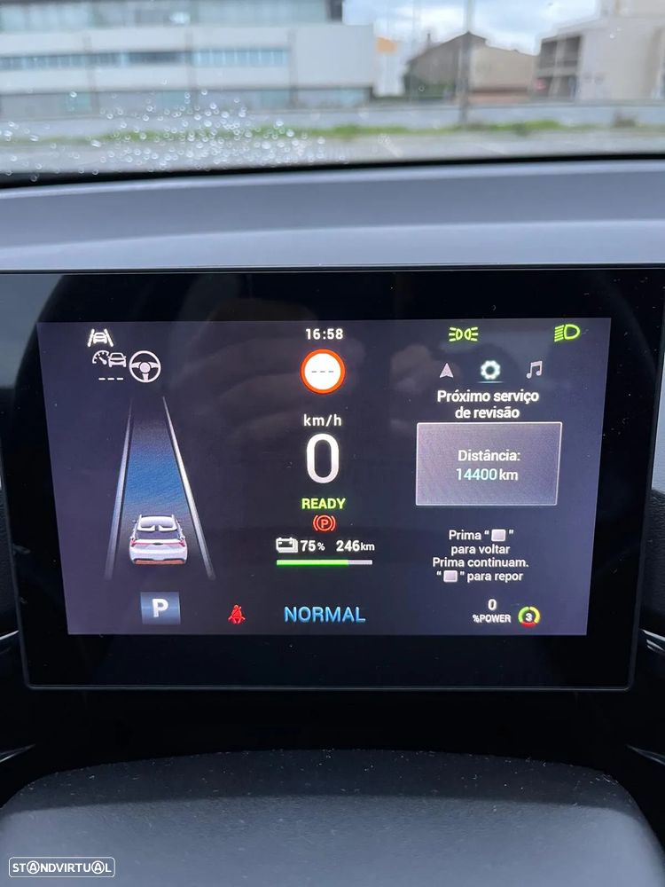 MG MG4 4 Luxury 64 kWh - 11