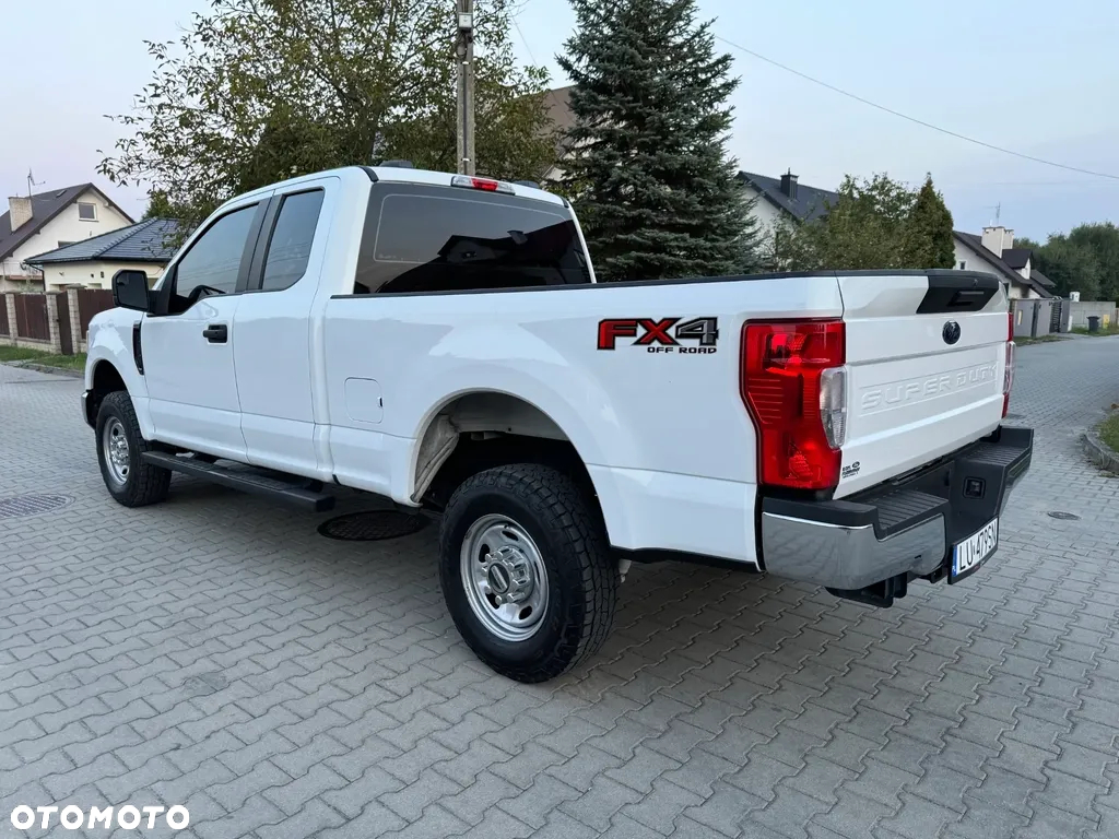 Ford F250 - 4