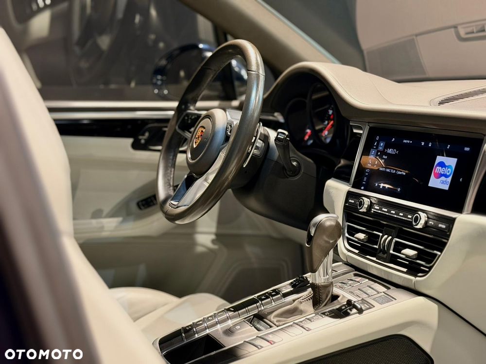 Porsche Macan - 12