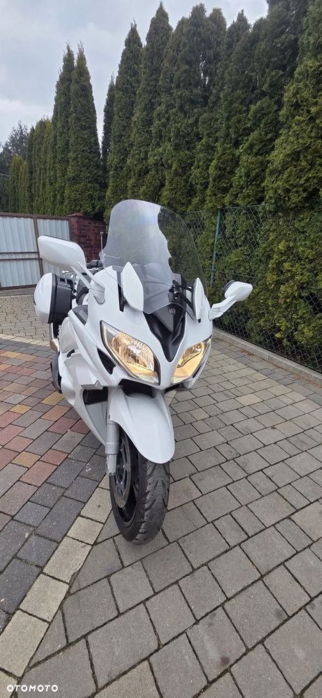 Yamaha FJR - 24
