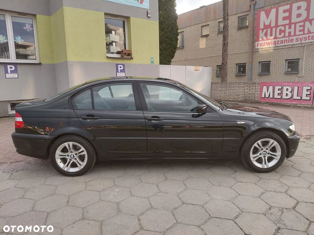 BMW Seria 3 318i Edition Sport - 6