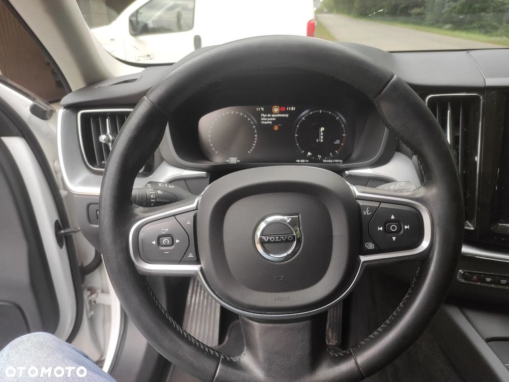 Volvo XC 60 D4 SCR AWD Momentum - 9