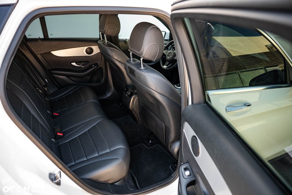 Mercedes-Benz GLC - 23
