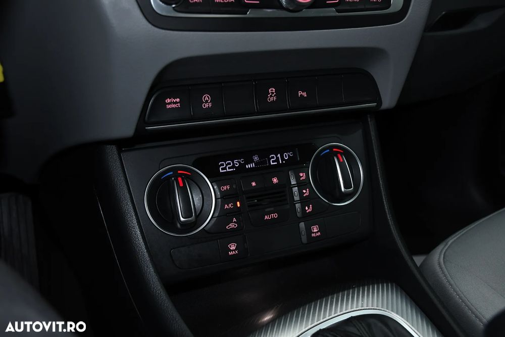 Audi Q3 1.4 TFSI Stronic Design - 21