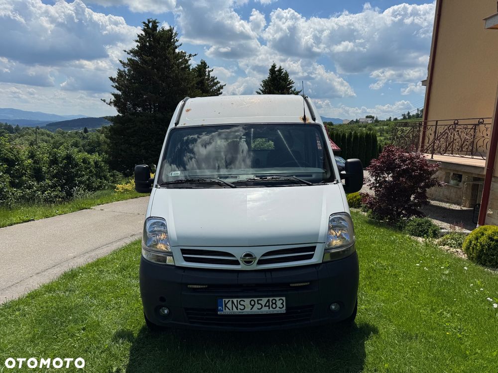 Nissan Interstar - 2