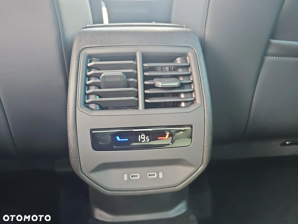 Cupra Formentor ver-1-5-etsi-mhev-dsg - 16