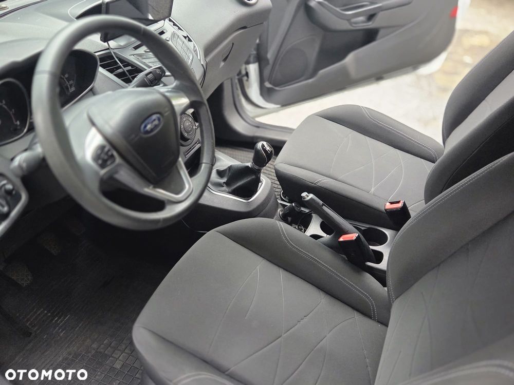 Ford Fiesta 1.25 Trend EU5 - 13