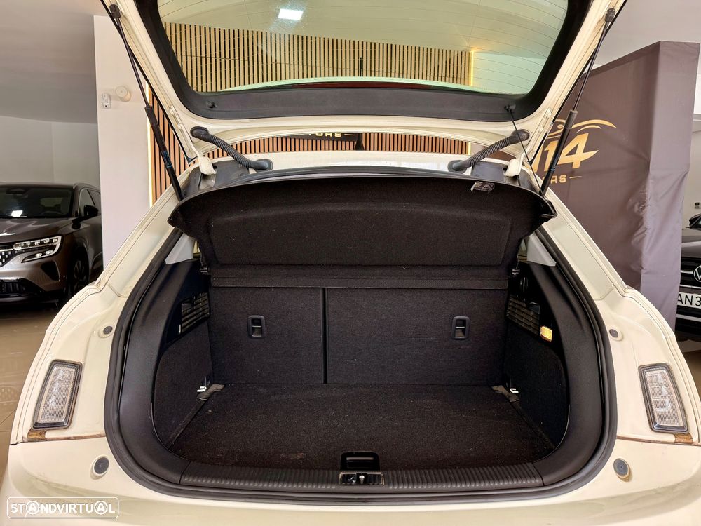 Audi A1 Sportback 1.6 TDI Advance - 10