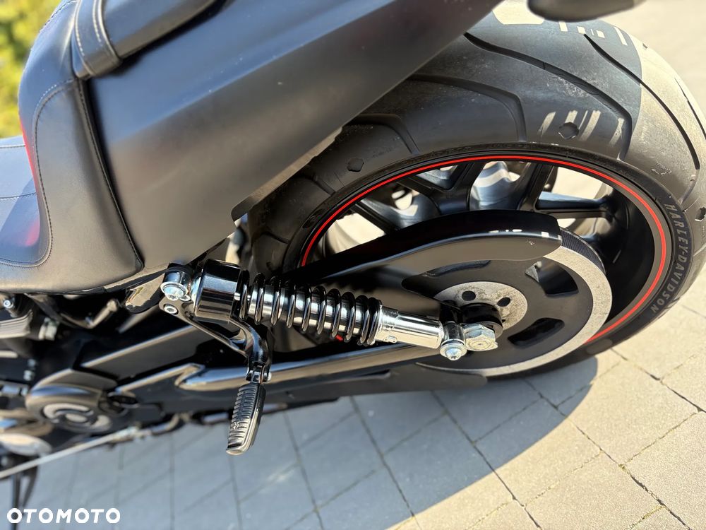 Harley-Davidson V-Rod Night Rod - 26